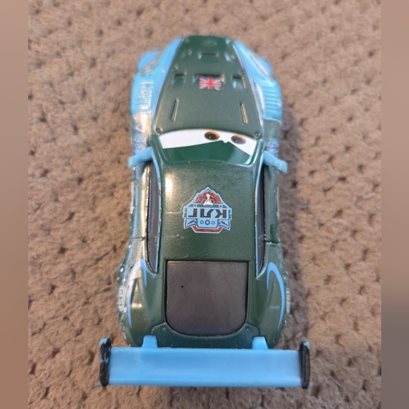 Disney Pixar Cars Ice Racers 1:55 Scale Diecast Vehicle, Nigel Gearsley Mattel - Picture 5 of 11